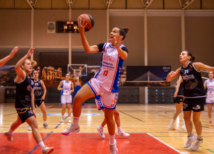 El Senior femenino se impone con autoridad en Alcoy y prolonga su racha en un gran partido coral